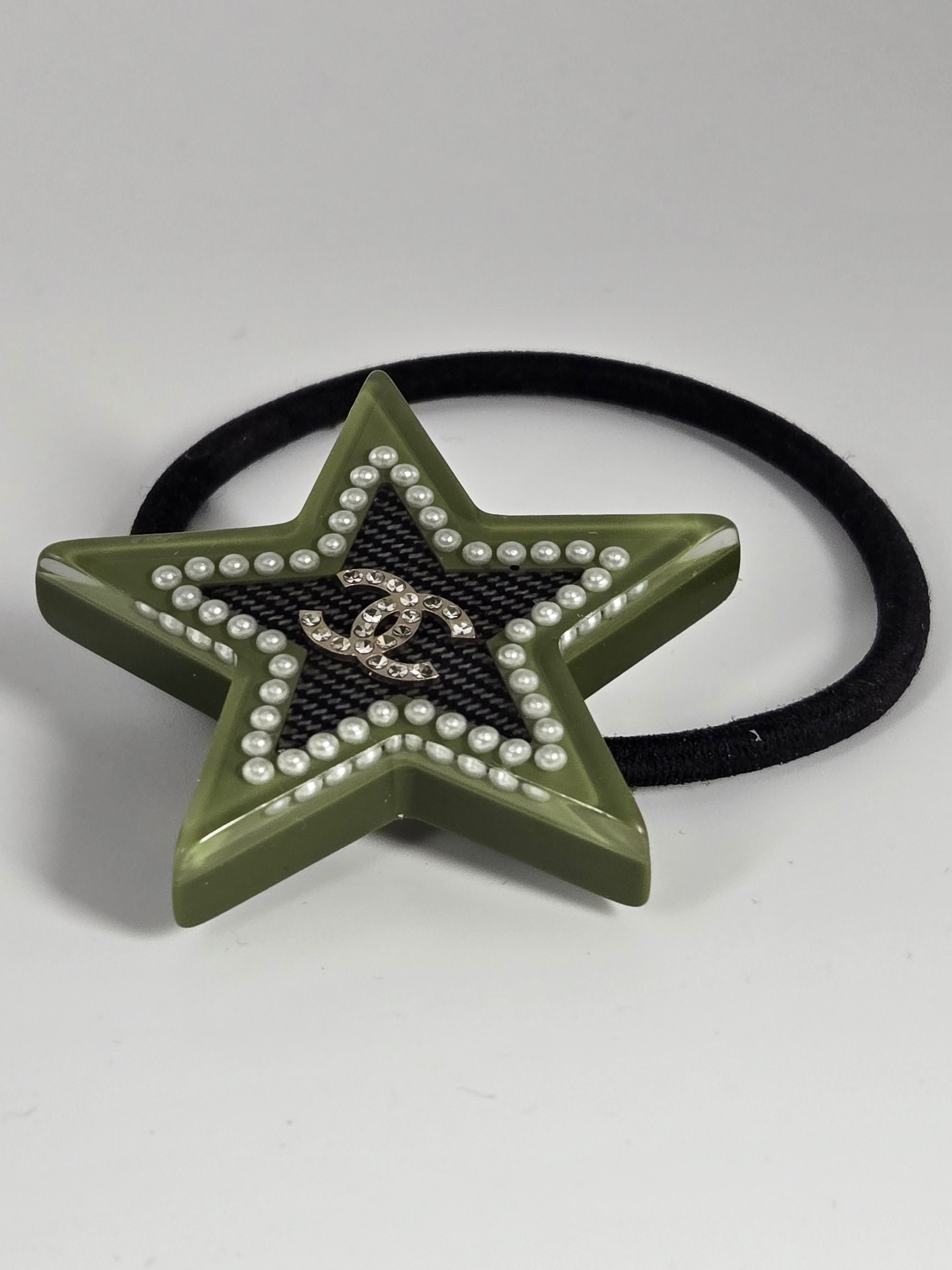 Chanel Green Resin Star Hair Tie 17C