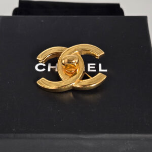 Chanel Turnlock Brooch 96A 1.5"