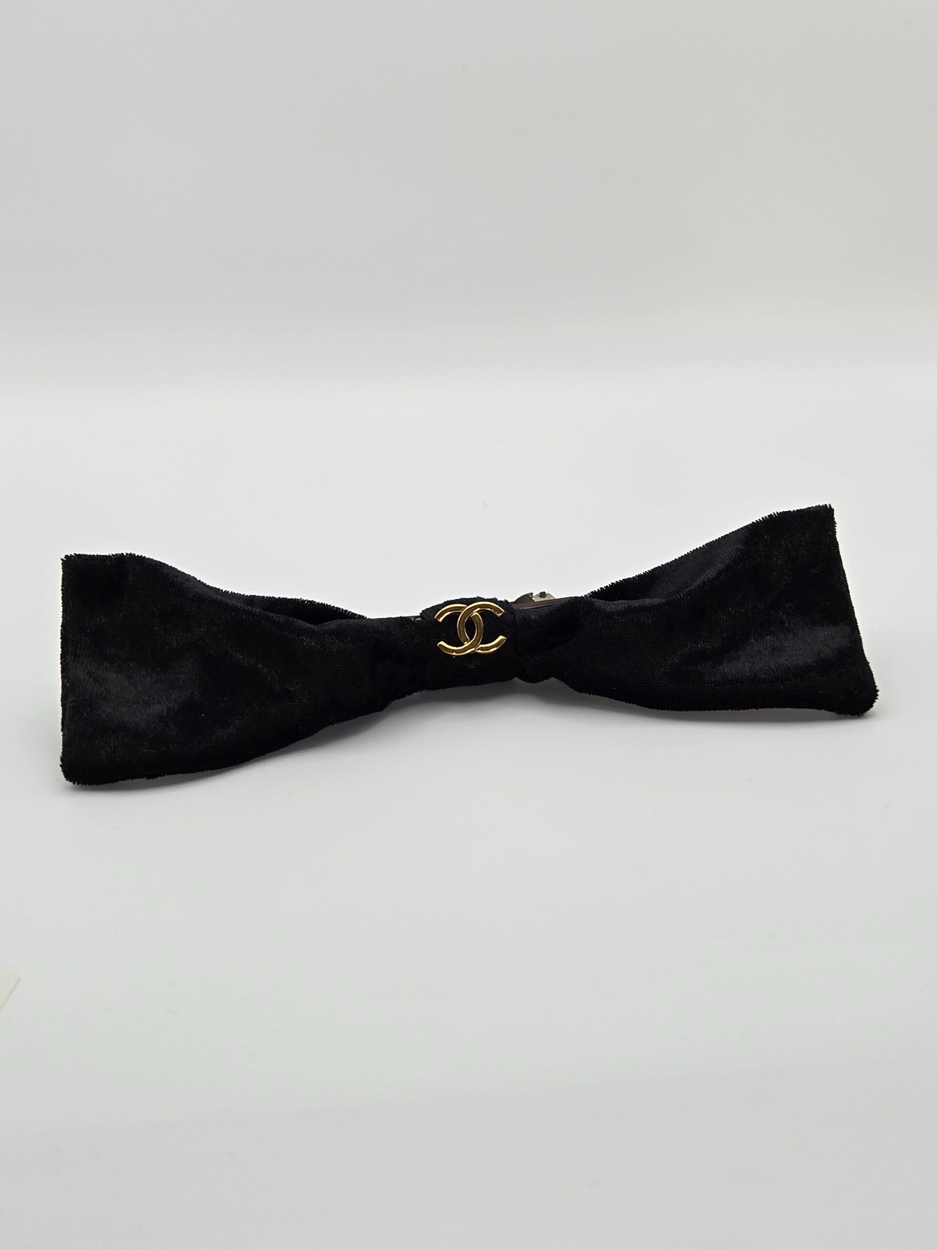 Chanel CC Barrette
