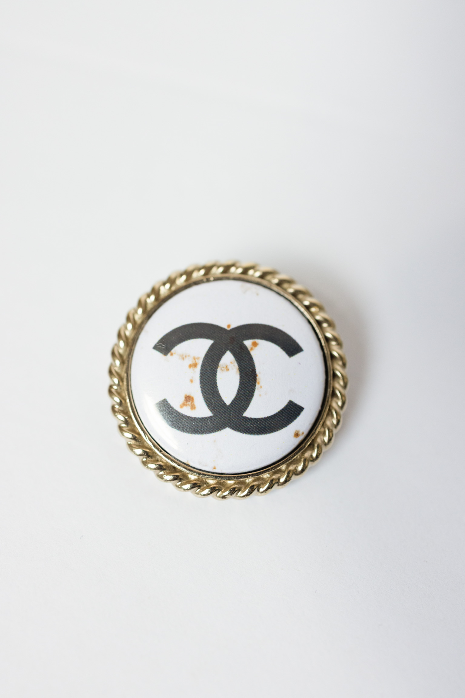 Chanel 08P White and Black CC Logo Round Brooch – 1.25″