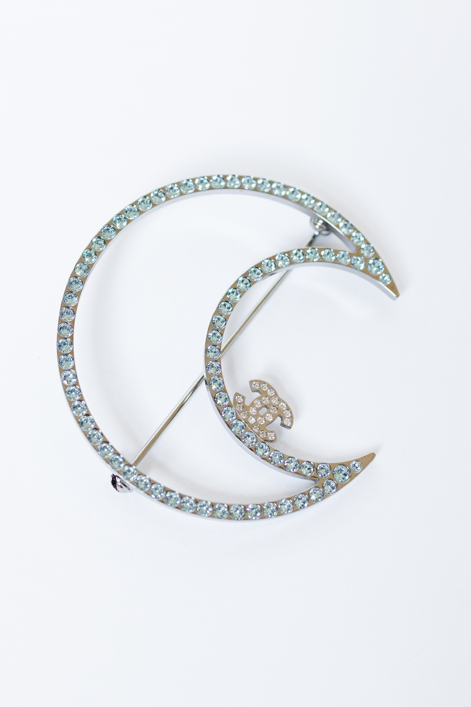 Chanel G17K Blue Crystal Crescent Moon Brooch – 2″
