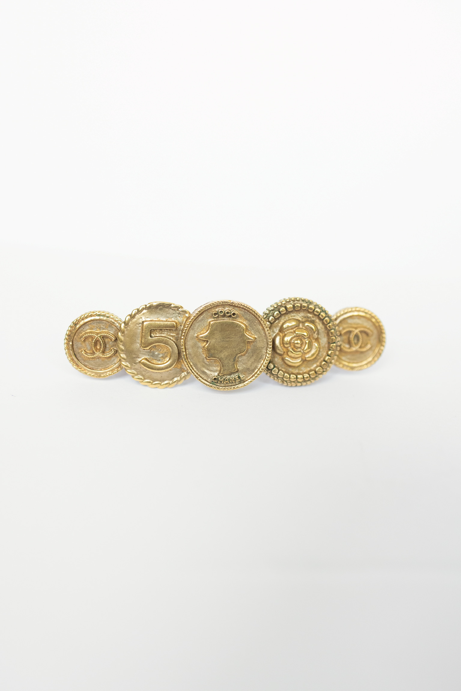 Chanel B14P Gold-Tone Coin Medallion Hair Barrette – 3″